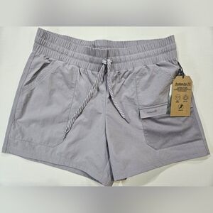 NEW  Women's Gray Shorts ,size XL (38)